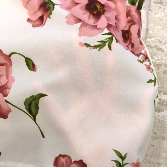 Floral Short Sleeve Top - Picture 5 of 8